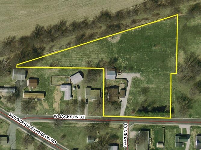 4672 W Jackson St, Frankfort, IN 46041 photo 2
