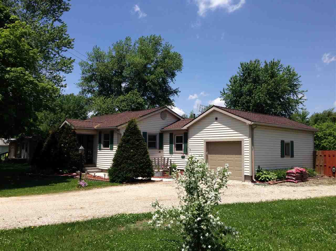 4672 W Jackson St, Frankfort, IN 46041 photo 1
