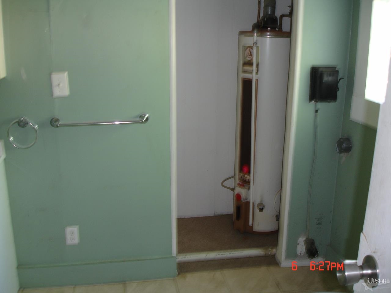 4668 Reed Rd, Fort Wayne, IN 46835 photo 10