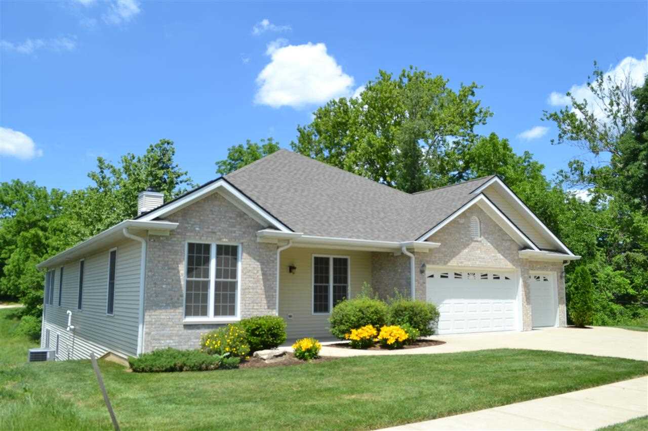 954 S Sara Ct, Bloomington, IN 47401 photo 1