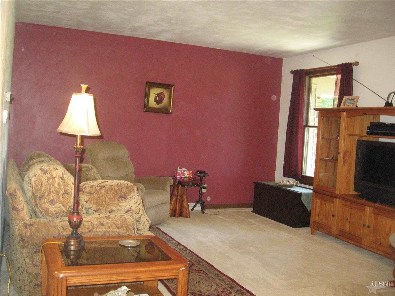 9099 E South Carlin Ct, Churubusco, IN 46723 photo 2
