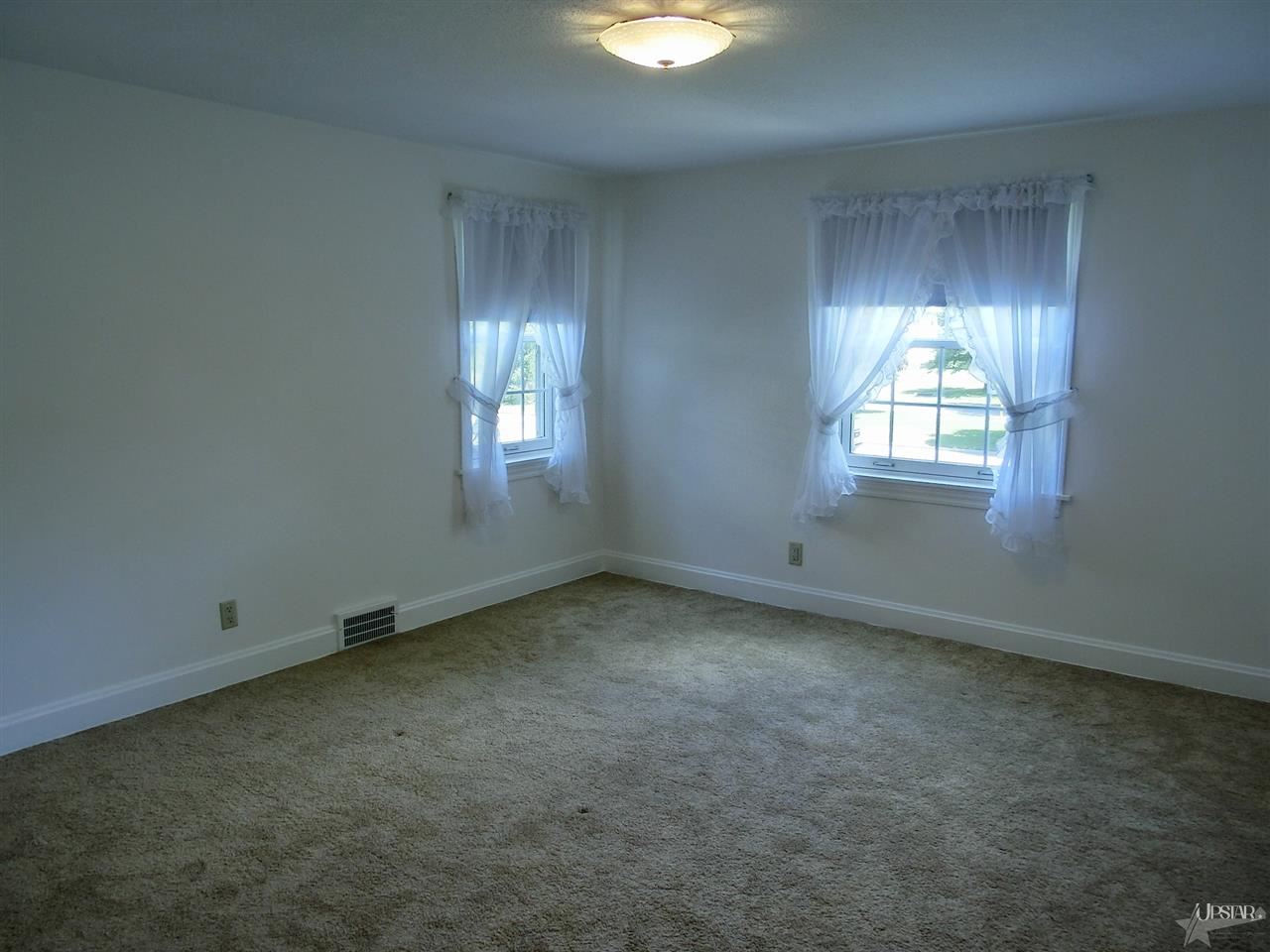4138 S Harrison St, Fort Wayne, IN 46807 photo 13