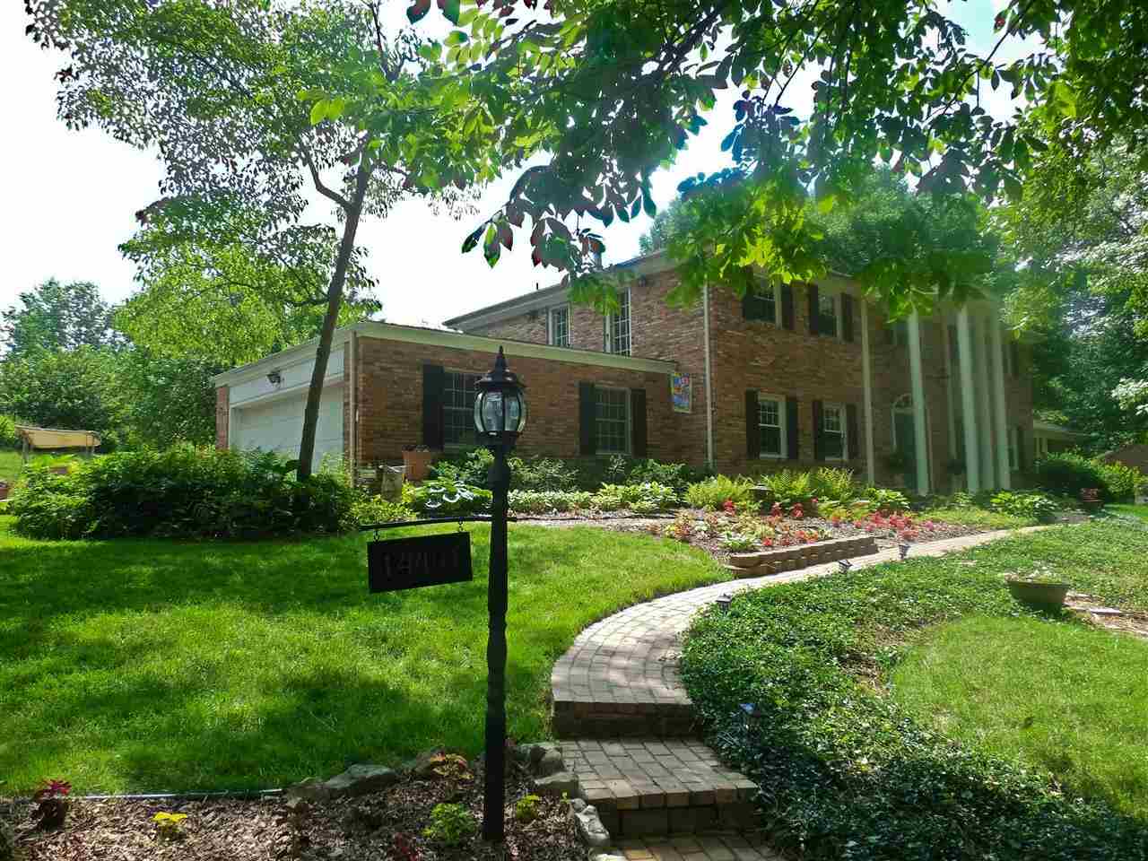 14401 Honeysuckle Dr, Evansville, IN 47725 photo 2