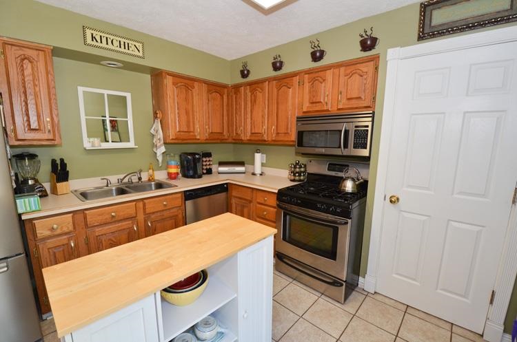 53635 Kershner Ln, Elkhart, IN 46514 photo 6