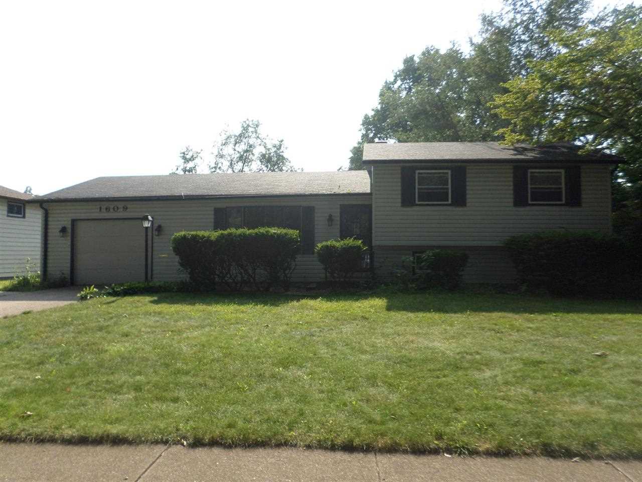 1609 Hass Dr, South Bend, IN 46635 photo 1