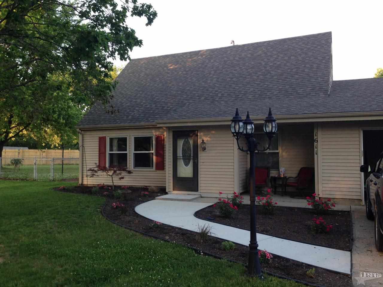 1611 Orkney Ln, New Haven, IN 46774 photo 1