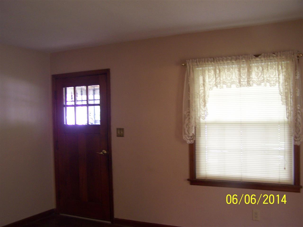 1401 S Parker Dr, Evansville, IN 47714 photo 3