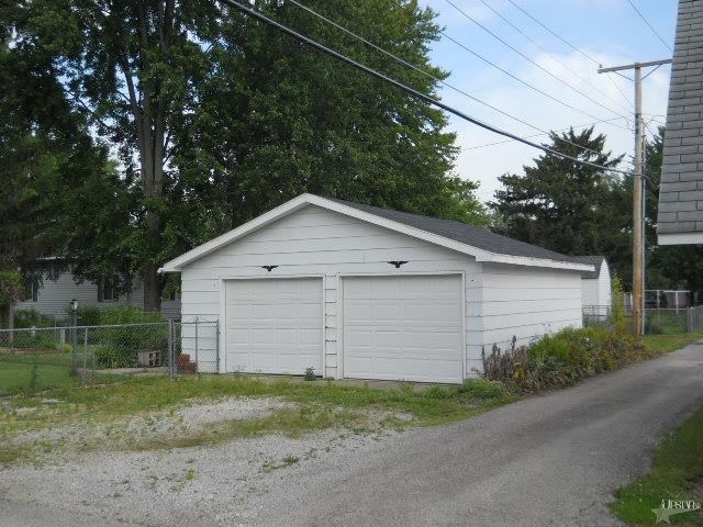 115 S 10th St, Decatur, IN 46733 photo 6