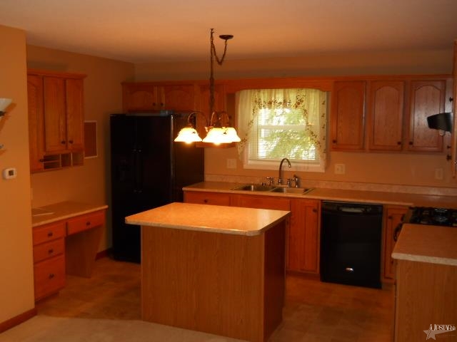 115 S 10th St, Decatur, IN 46733 photo 7