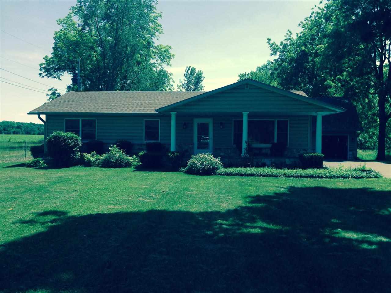 3601 Manitou Park Rd, Rochester, IN 46975 photo 3