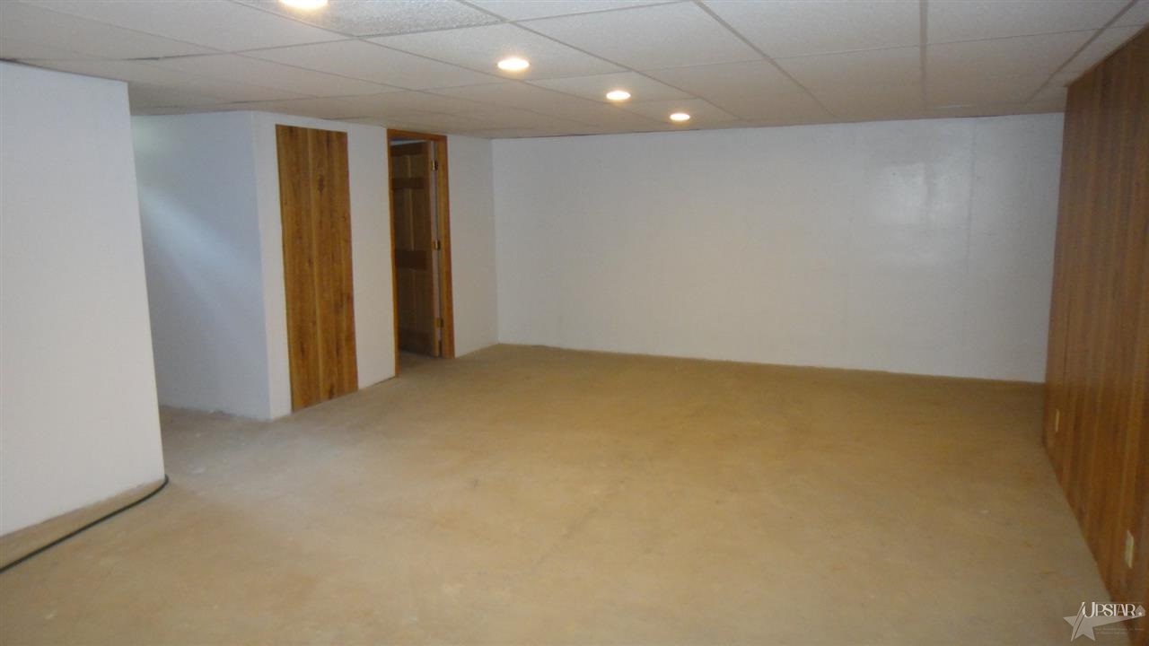 205 E Shore Dr, Geneva, IN 46740 photo 26