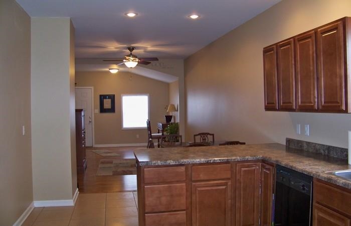932 W Idlewild Dr, Evansville, IN 47710 photo 3