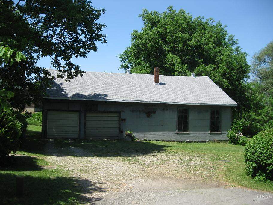 119 E Rugg St, Decatur, IN 46733 photo 2