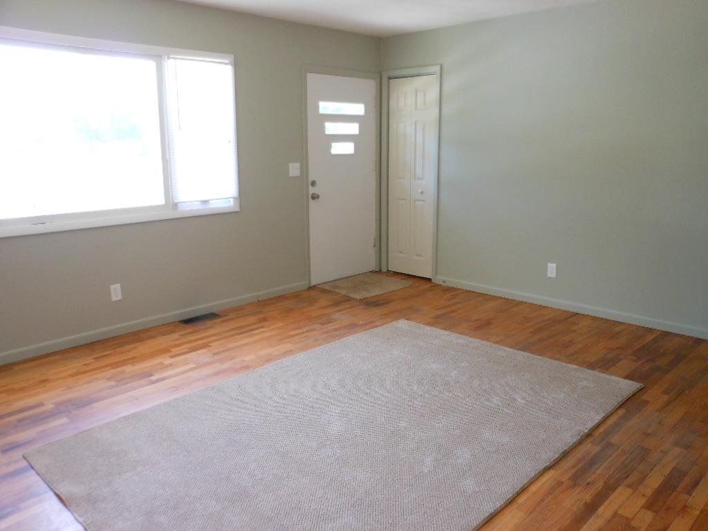 1024 Howard St, Elkhart, IN 46514 photo 2