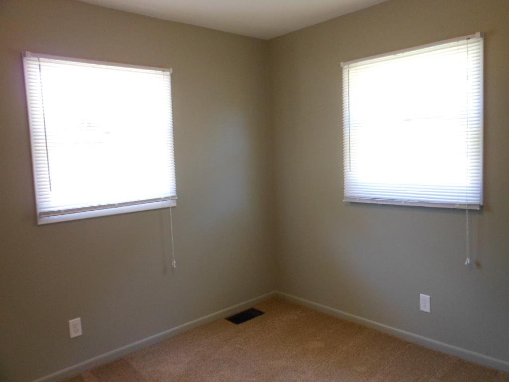 1024 Howard St, Elkhart, IN 46514 photo 3