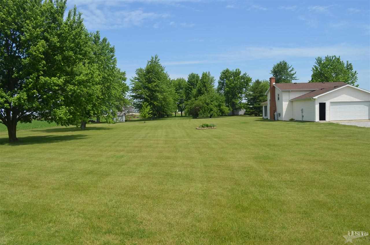 3911 N Roussey Rd, Woodburn, IN 46797 photo 9
