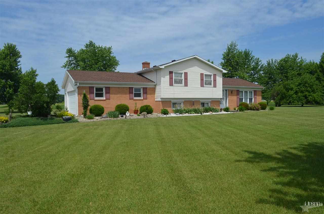 3911 N Roussey Rd, Woodburn, IN 46797 photo 1