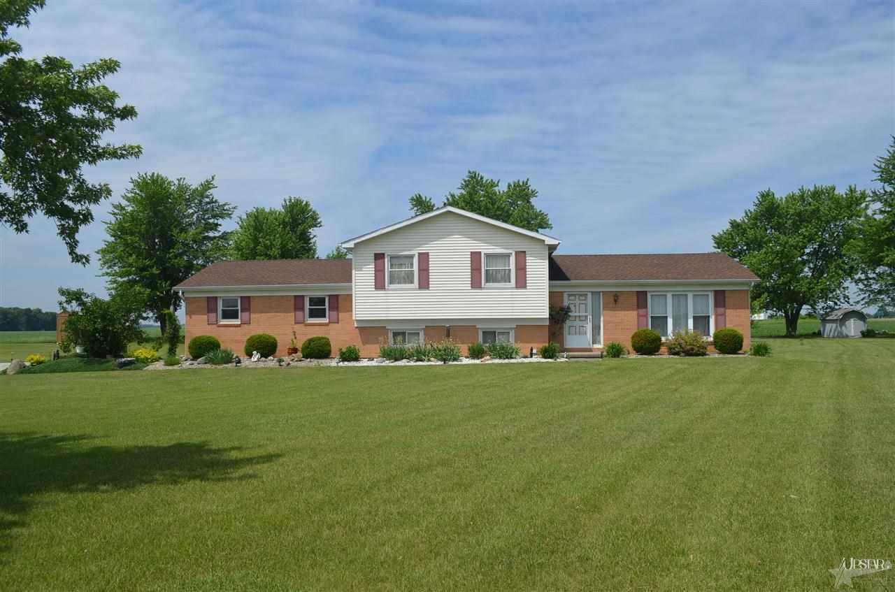 3911 N Roussey Rd, Woodburn, IN 46797 photo 3