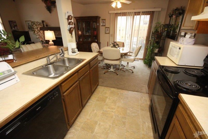 6145 Crofton Dr, Fort Wayne, IN 46835 photo 8