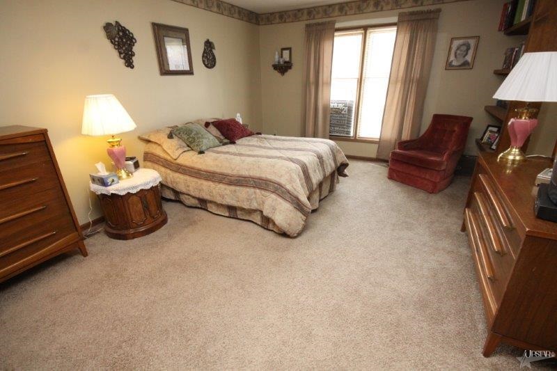6145 Crofton Dr, Fort Wayne, IN 46835 photo 9
