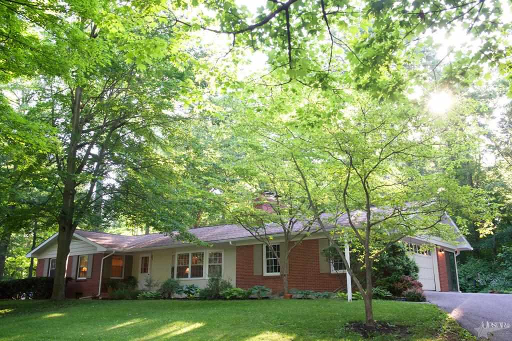 10223 Circlewood Dr, Fort Wayne, IN 46804 photo 1