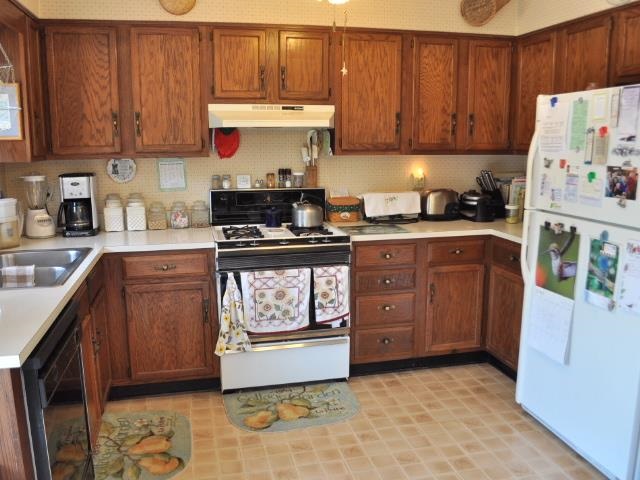 22912 County Road 4, Elkhart, IN 46514 photo 4