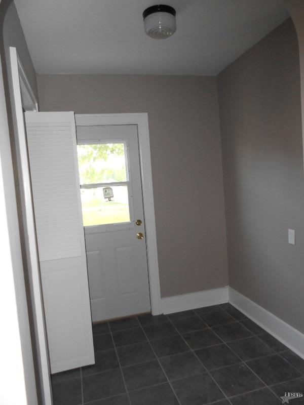 175 W Mccrum St, Huntington, IN 46750 photo 13