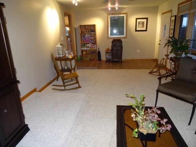7475 W Lutes Dr, Warsaw, IN 46582 photo 11