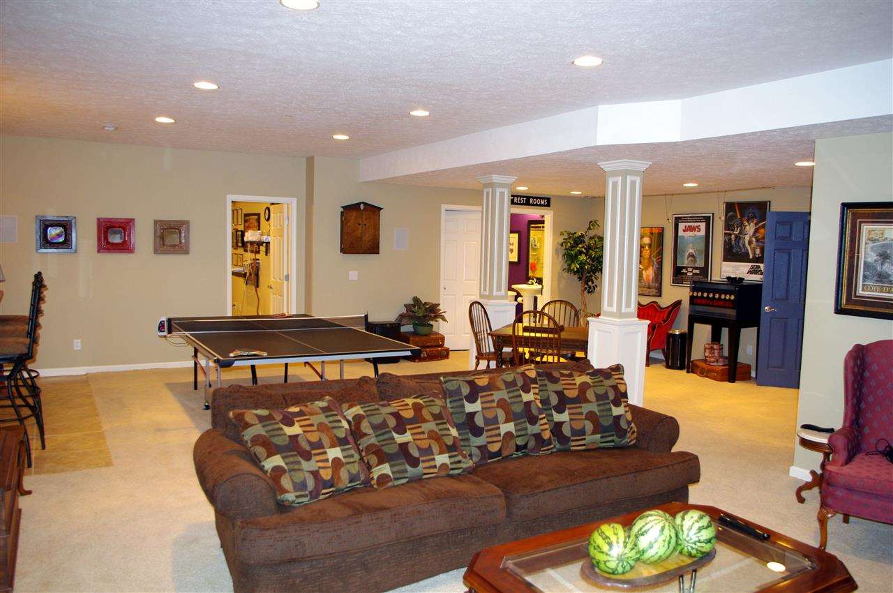 14057 Northampton Ct, Granger, IN 46530 photo 25
