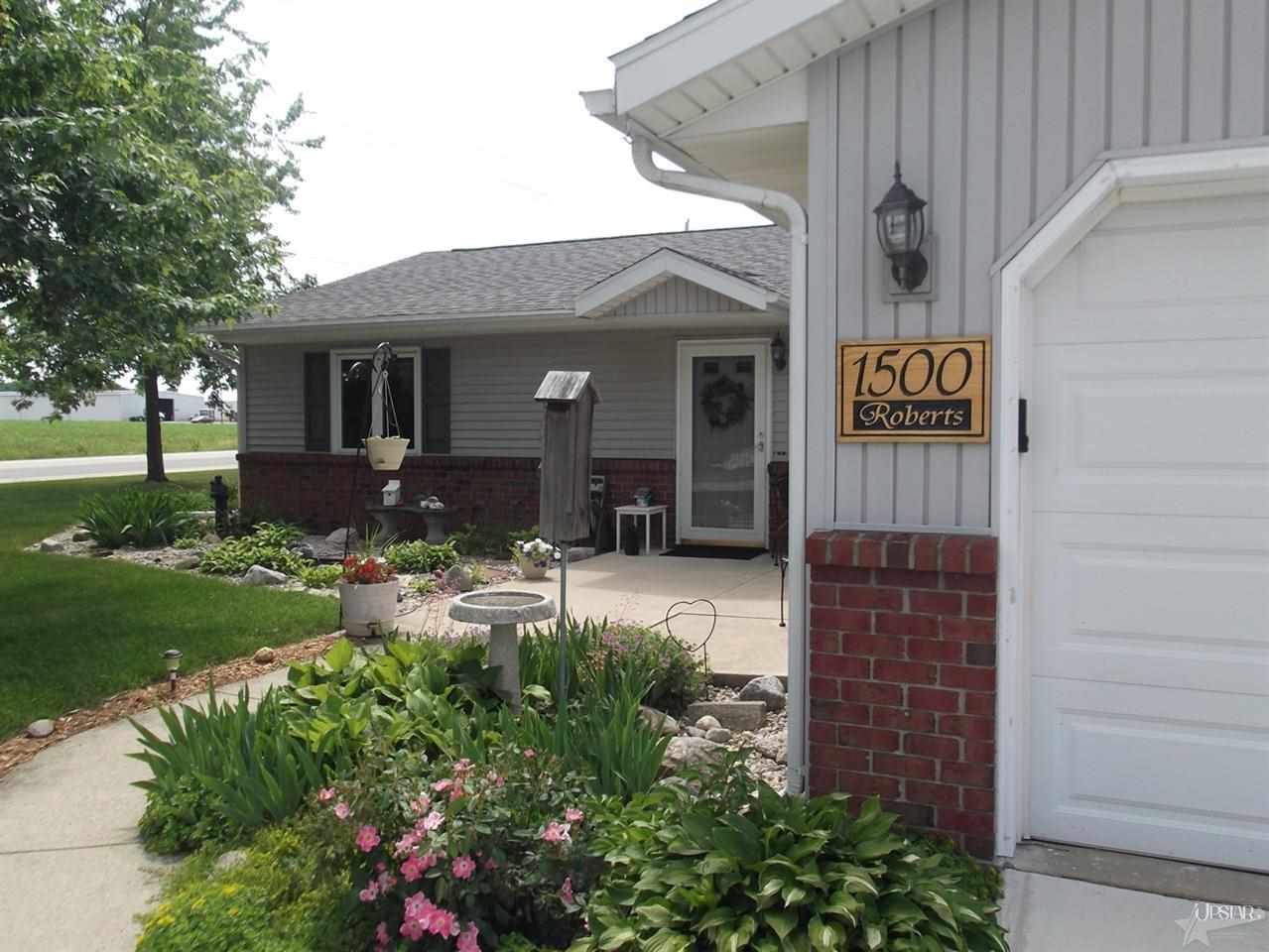 1500 Canterbury Ct, Huntington, IN 46750 photo 2