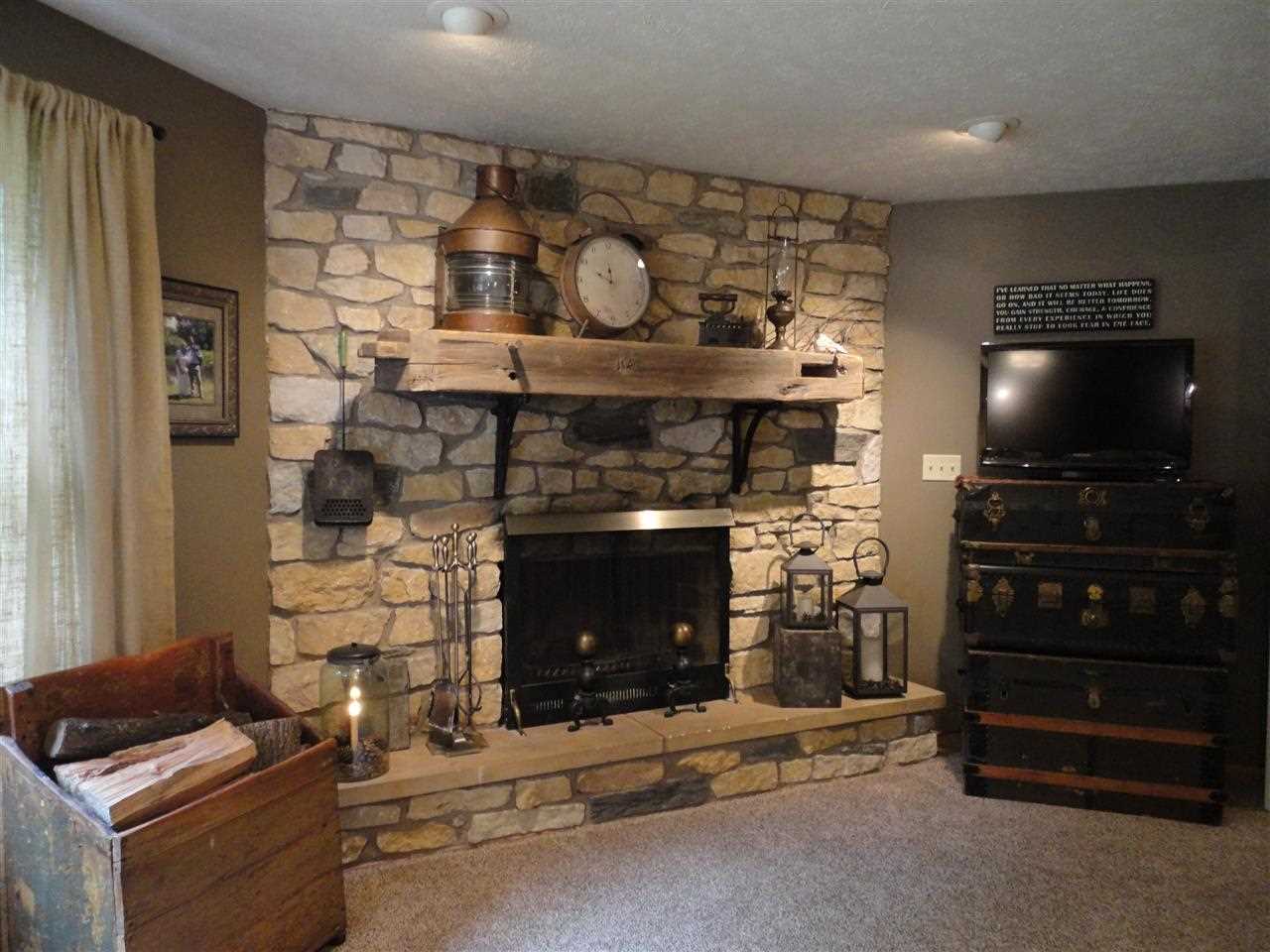 809 N River Rd, Bristol, IN 46507 photo 12