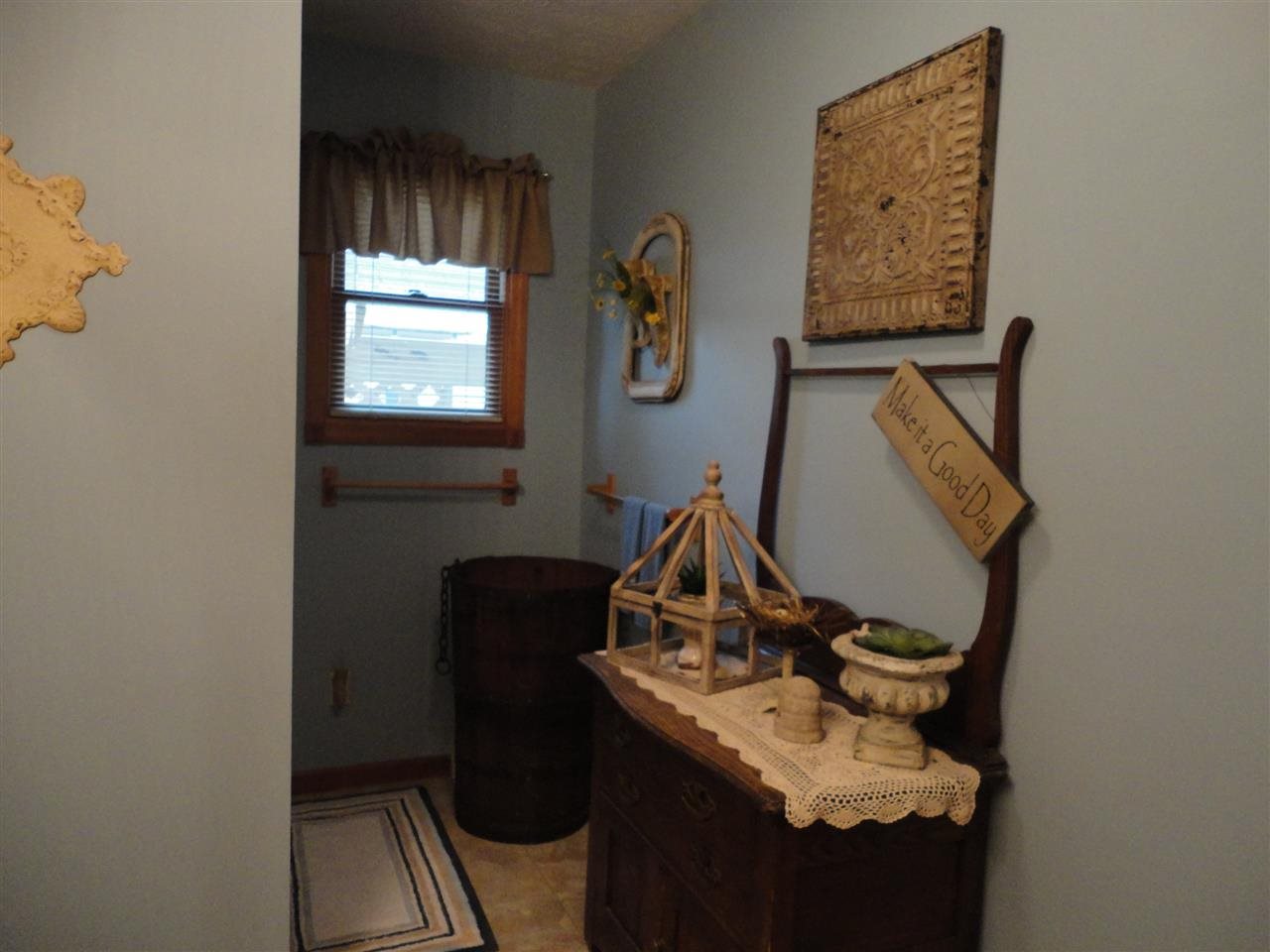 809 N River Rd, Bristol, IN 46507 photo 14