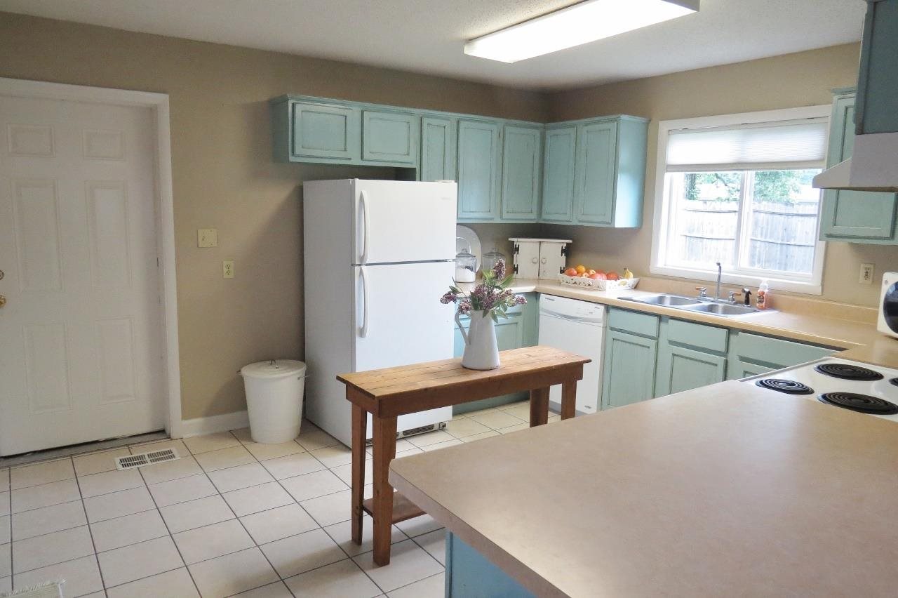 1418 Eglin Ave, Peru, IN 46970 photo 8