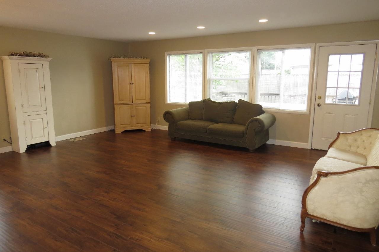 1418 Eglin Ave, Peru, IN 46970 photo 7