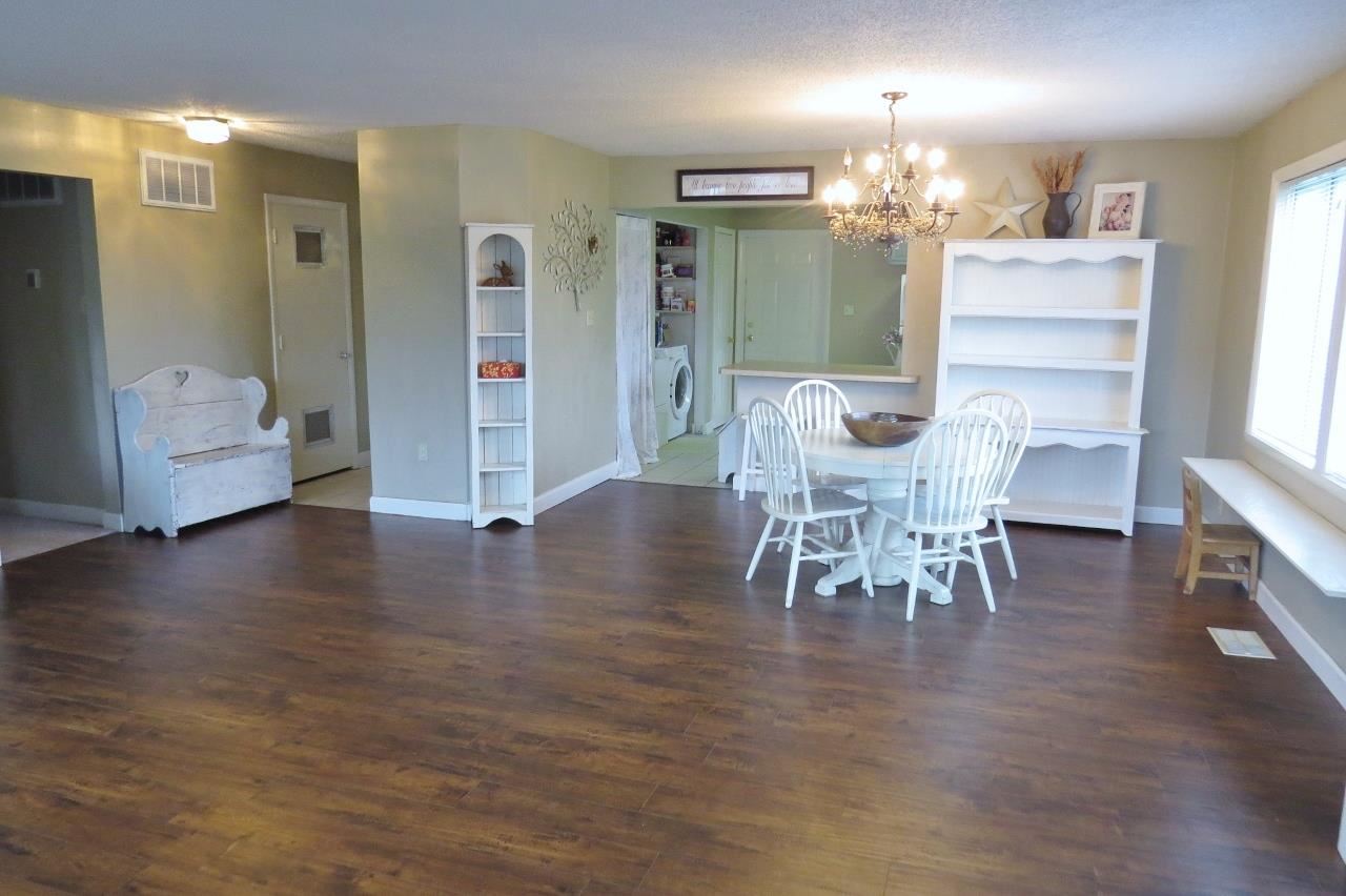1418 Eglin Ave, Peru, IN 46970 photo 4