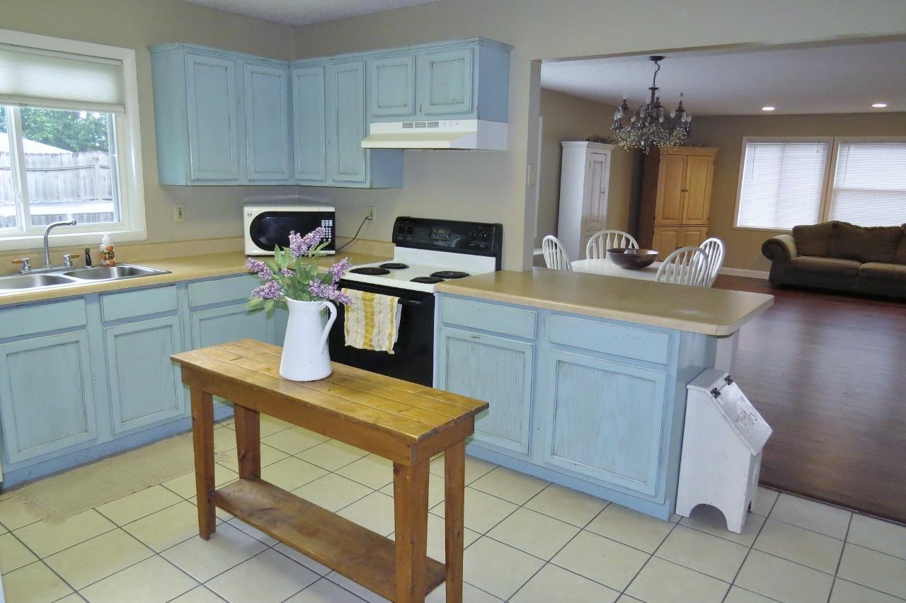 1418 Eglin Ave, Peru, IN 46970 photo 9