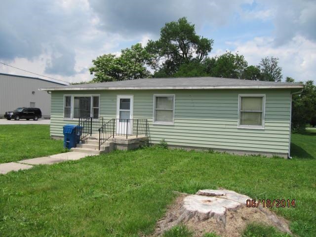 202 E Union St, Goodland, IN 47948 photo 3