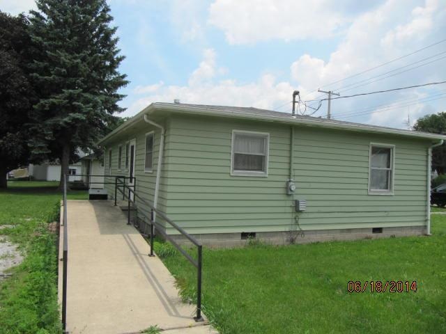 202 E Union St, Goodland, IN 47948 photo 5