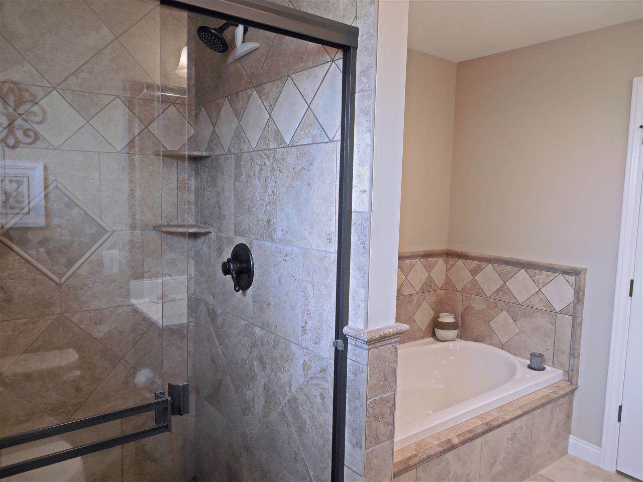 4278 Huntington Ridge Cir, Newburgh, IN 47630 photo 19