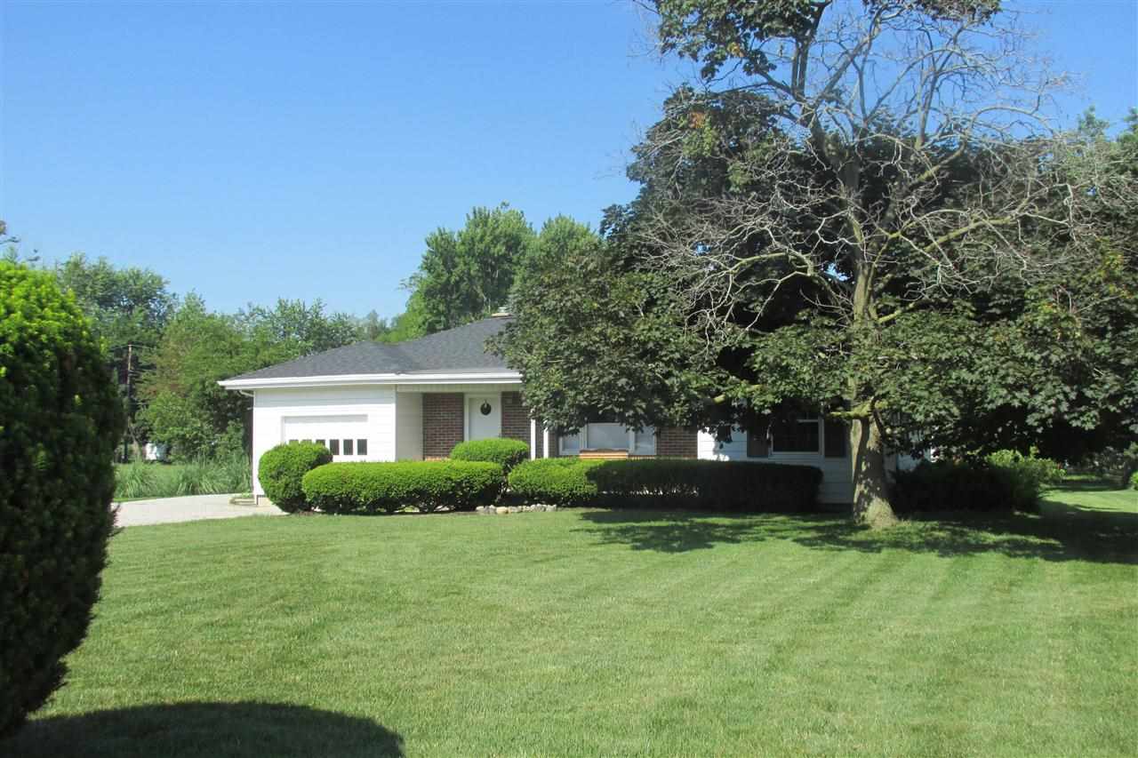 5606 Bluffton Rd, Fort Wayne, IN 46809 photo 2