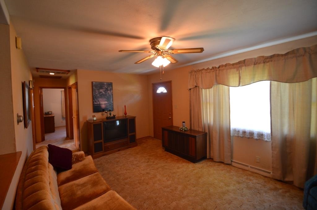 120 Pyle St, Geneva, IN 46740 photo 7