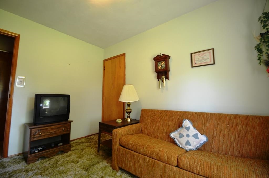 120 Pyle St, Geneva, IN 46740 photo 19