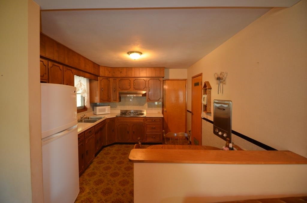 120 Pyle St, Geneva, IN 46740 photo 13