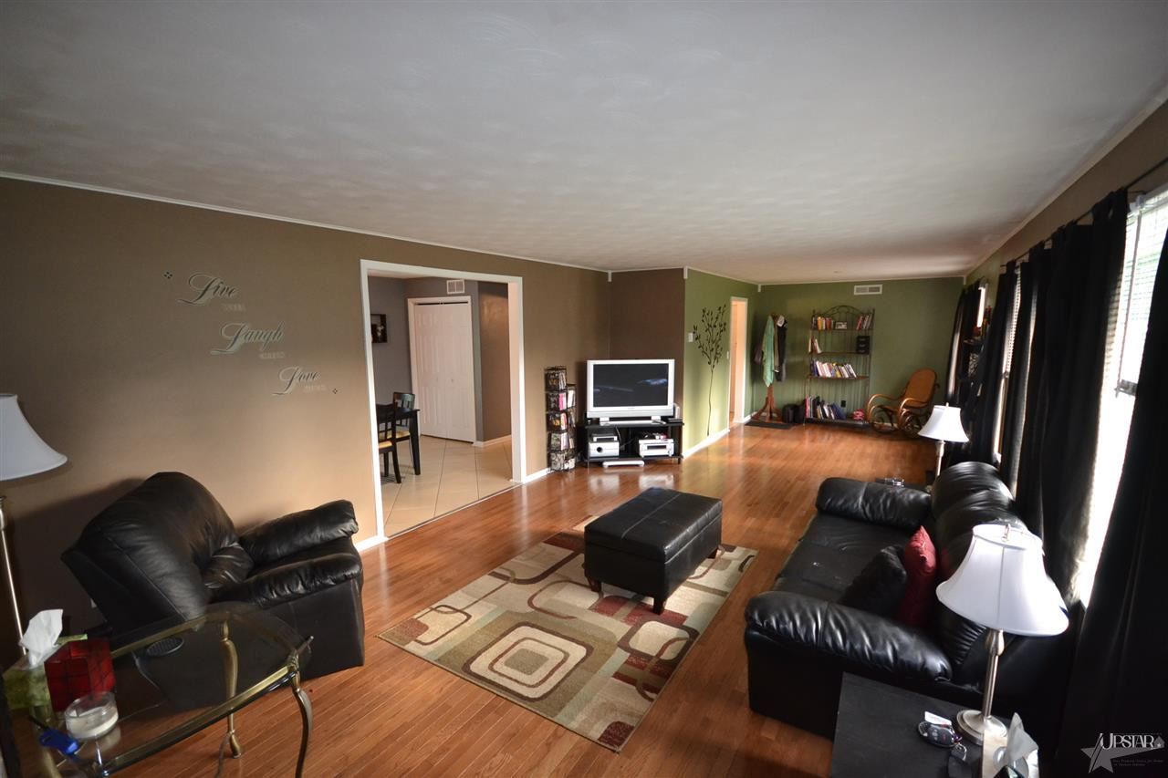7246 Lamont Dr, Fort Wayne, IN 46835 photo 3
