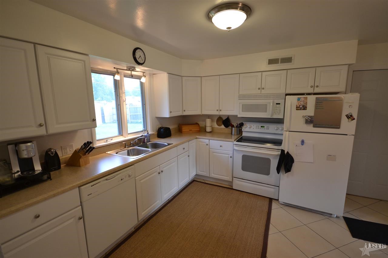 7246 Lamont Dr, Fort Wayne, IN 46835 photo 5