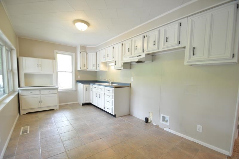 12569 W Tippecanoe Ranch Rd, Delphi, IN 46923 photo 4