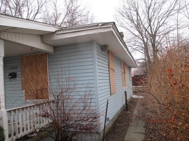1533 Mcpherson St, South Bend, IN 46613 photo 2