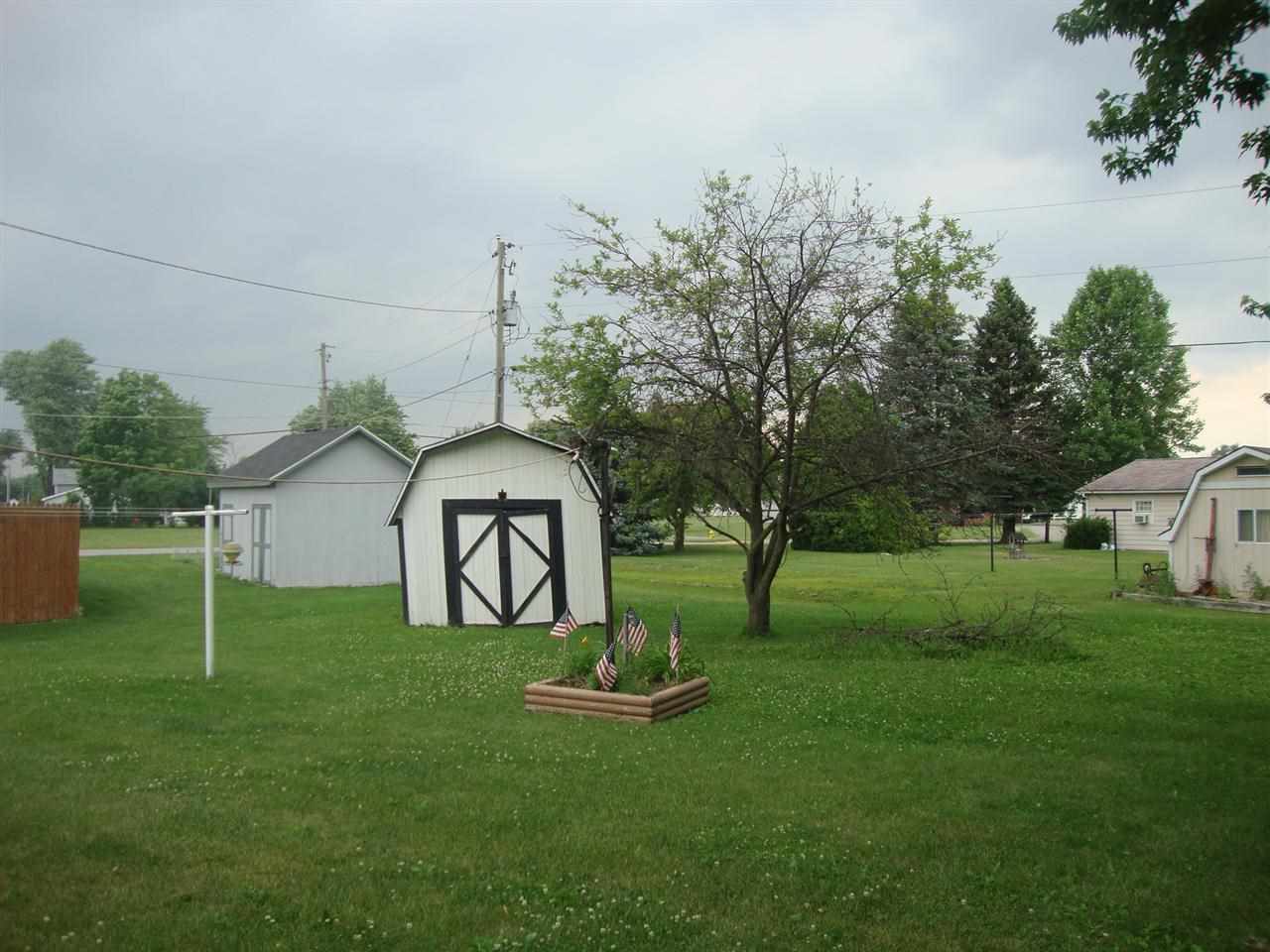 205 Park Ln, Butler, IN 46721 photo 6