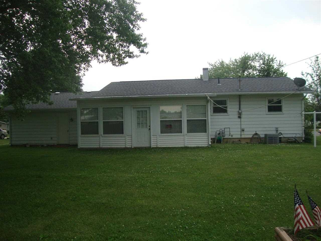 205 Park Ln, Butler, IN 46721 photo 5