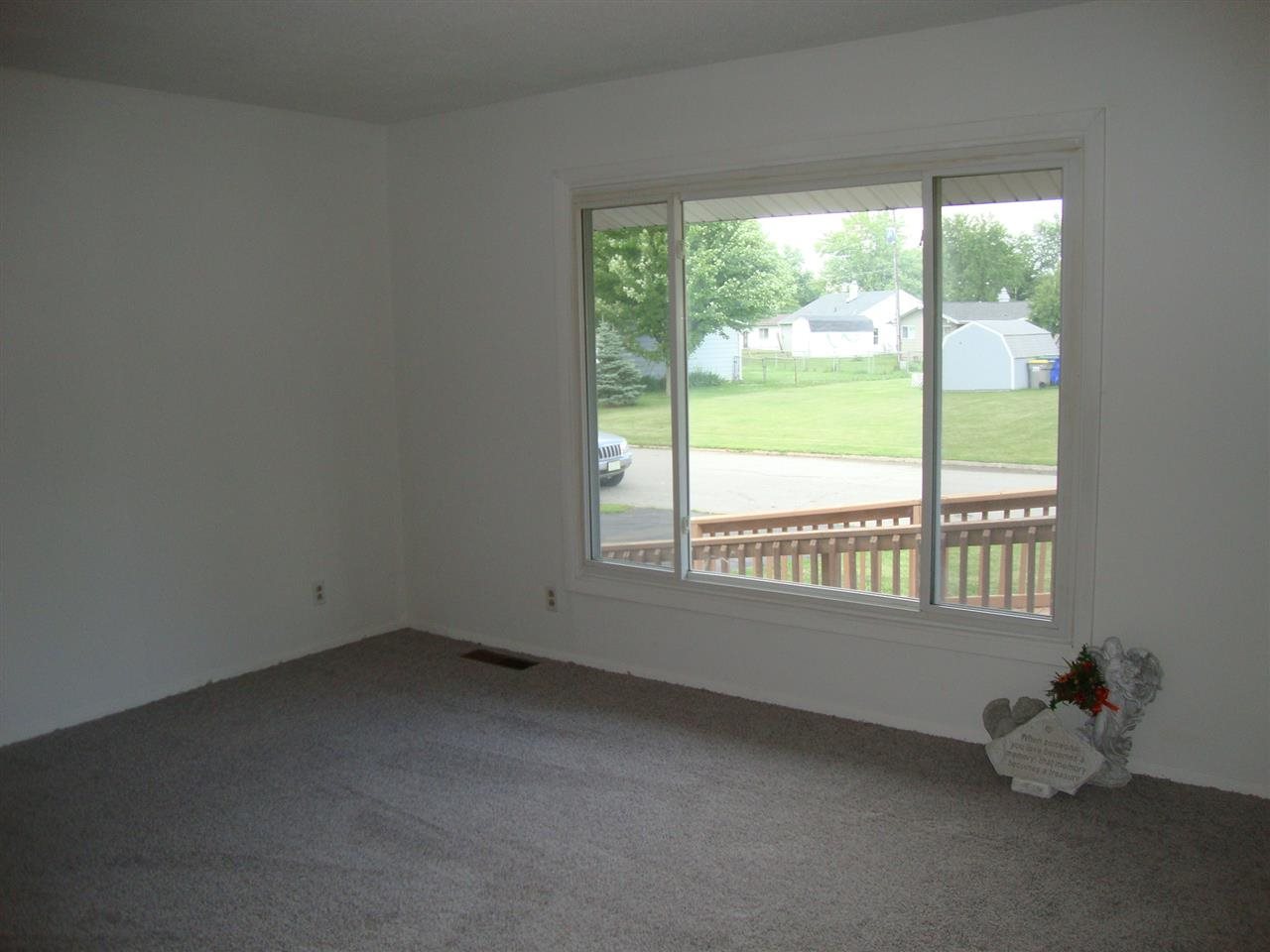 205 Park Ln, Butler, IN 46721 photo 11